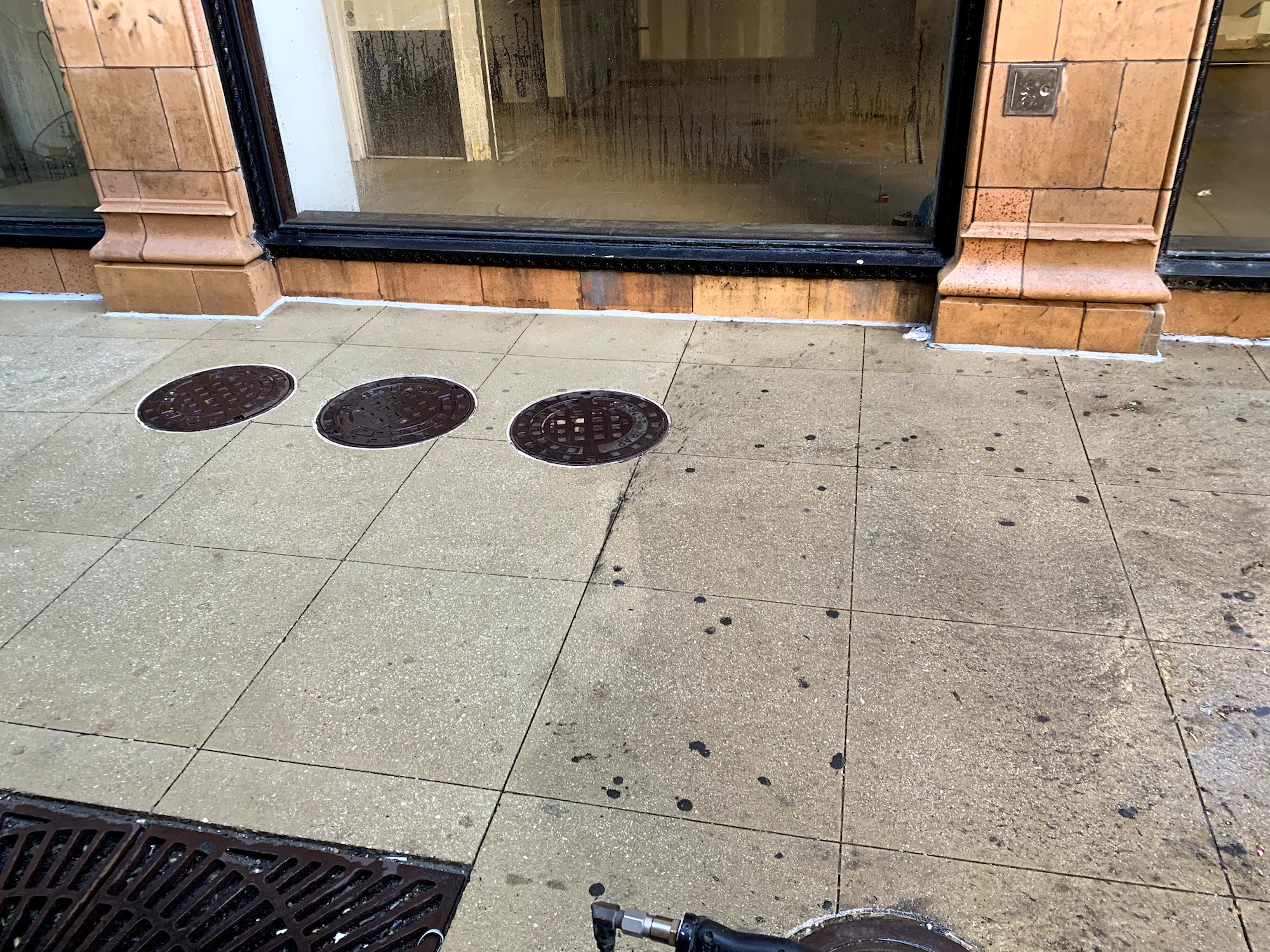 Sidewalk Pressure Washing Chicago